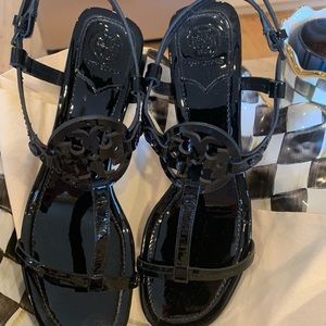 NW Tory Burch Miller Black Patent Heels